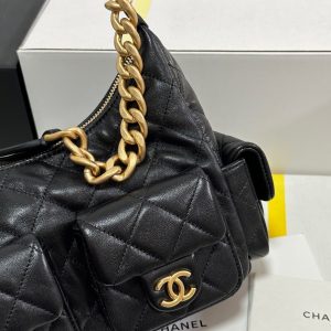 CC 25C Hobo 31cm Black Lambskin Gold Hardware 243540