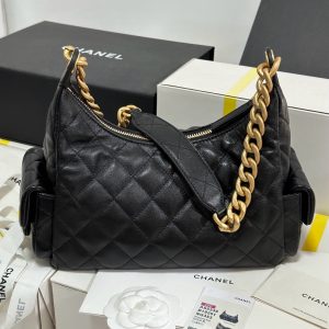CC 25C Hobo 31cm Black Lambskin Gold Hardware 243540