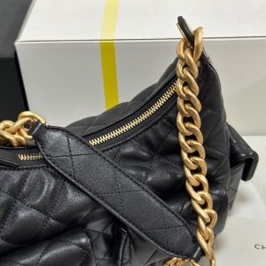 CC 25C Hobo 31cm Black Lambskin Gold Hardware 243540