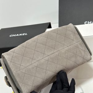 CC 25C Hobo Bag 30cm Grey Suede