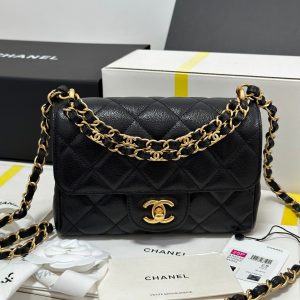 CC 25P Flap 18 Bag Black Cowhide Gold Hardware 243560