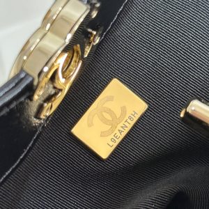 CC 25P Mini 31 Bag Black Waxed Sheepskin Gold Hardware 243582