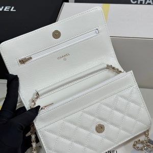 CC 25P Wallet On Chain 19cm White Cowhide Heart Rhinestone 243592