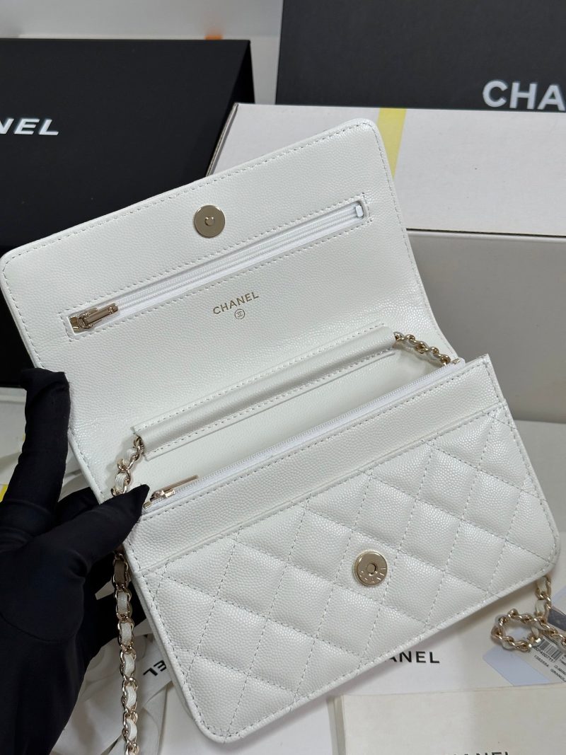 CC 25P Wallet On Chain 19cm White Cowhide Heart Rhinestone 243592