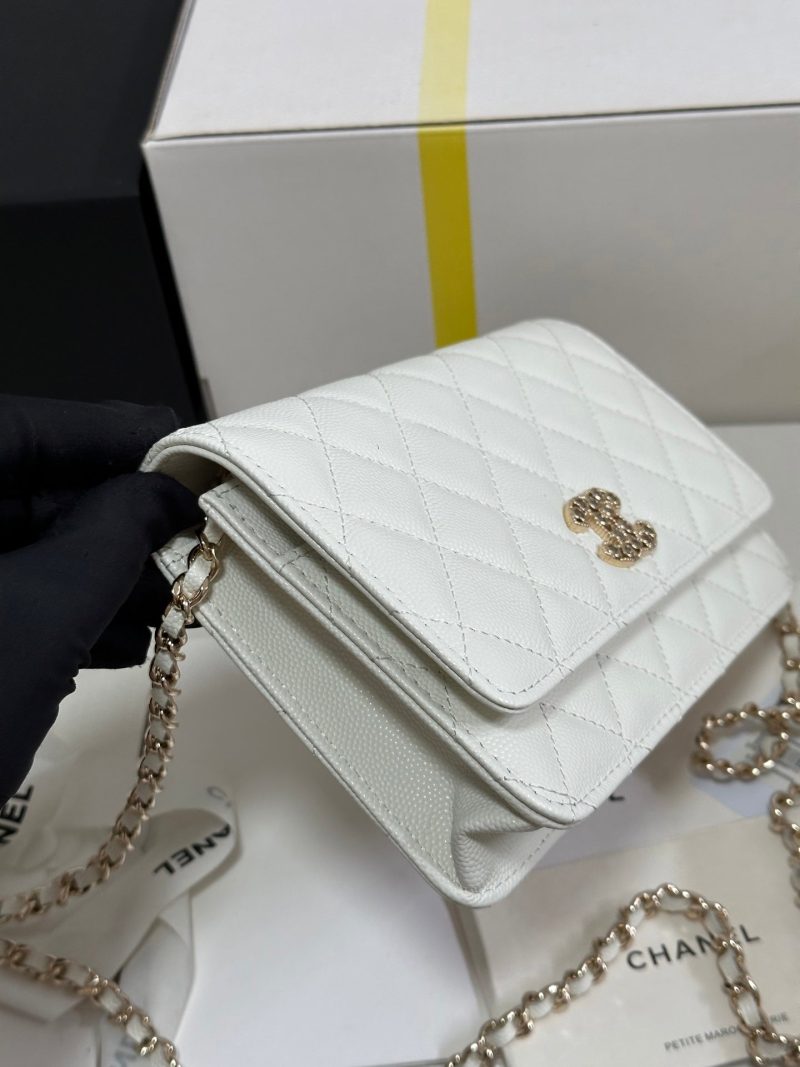 CC 25P Wallet On Chain 19cm White Cowhide Heart Rhinestone 243592