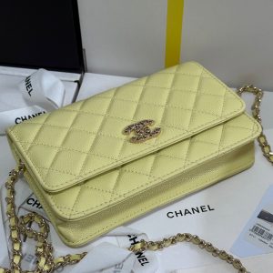 CC 25P Wallet On Chain 19cm Yellow Pastel Cowhide Heart Rhinestone 243595