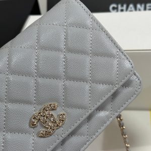 CC 25P Wallet On Chain 19cm Light Gray Cowhide Heart Rhinestone 243598