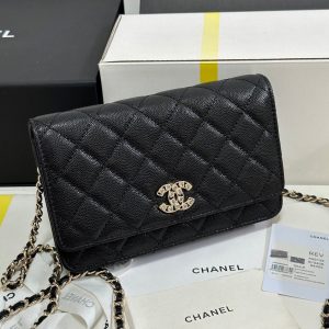 CC 25P Wallet On Chain 19cm Black Cowhide Heart Rhinestone 243601