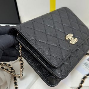 CC 25P Wallet On Chain 19cm Black Cowhide Heart Rhinestone 243601