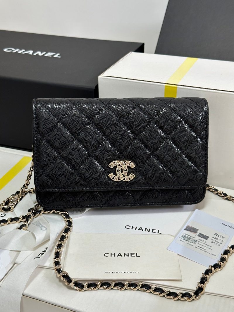 CC 25P Wallet On Chain 19cm Black Cowhide Heart Rhinestone 243601