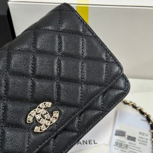 CC 25P Wallet On Chain 19cm Black Cowhide Heart Rhinestone 243601