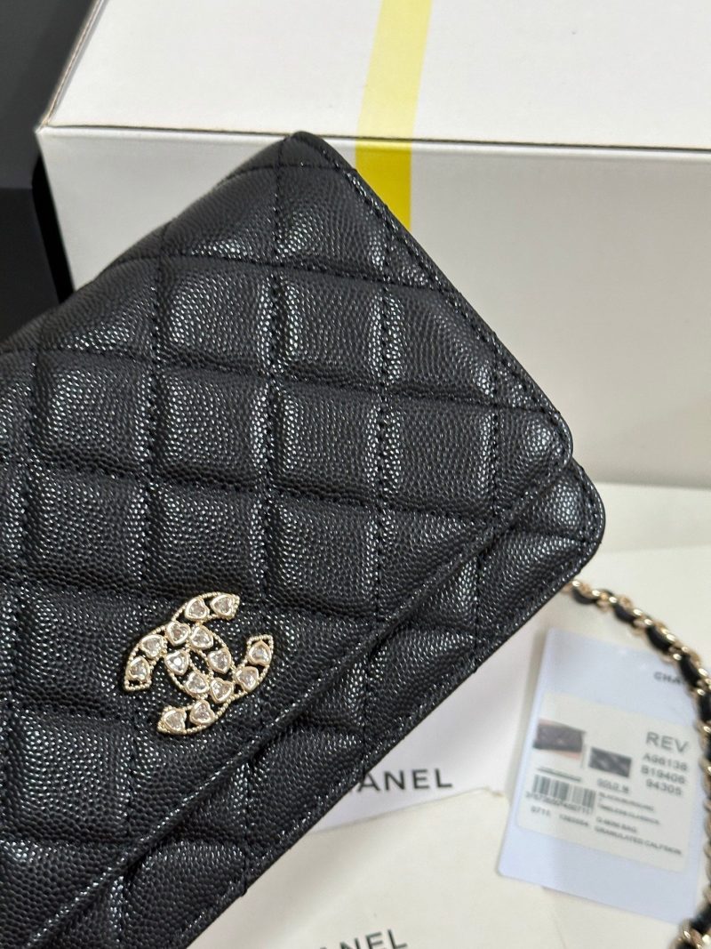 CC 25P Wallet On Chain 19cm Black Cowhide Heart Rhinestone 243601