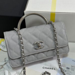 img_b885826e_20250327_i1743089546034_777_0_1_jpg CC 25P Wallet Woc Handle 17cm Light Gray Leather Silver Hardware 243436
