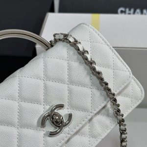 img_b885826e_20250328_i1743135638612_7221_0_4_jpg CC 25P Wallet Woc Handle 17cm White Leather Silver Hardware 243442