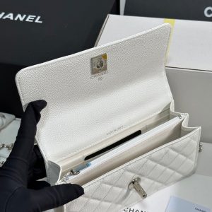 img_b885826e_20250328_i1743135639303_1489_0_7_jpg CC 25P Wallet Woc Handle 17cm White Leather Silver Hardware 243442