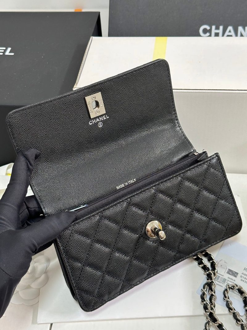 img_b885826e_20250328_i1743135745705_6352_0_5_jpg CC 25P Wallet Woc Handle 17cm Black Leather Silver Hardware 243445