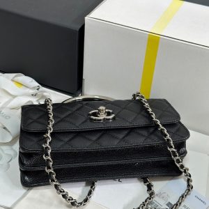 img_b885826e_20250328_i1743135746452_3027_0_7_jpg CC 25P Wallet Woc Handle 17cm Black Leather Silver Hardware 243445