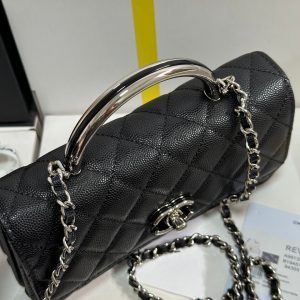 img_b885826e_20250328_i1743135746481_8351_0_2_jpg CC 25P Wallet Woc Handle 17cm Black Leather Silver Hardware 243445