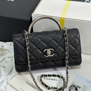 img_b885826e_20250328_i1743135746580_2077_0_0_jpg CC 25P Wallet Woc Handle 17cm Black Leather Silver Hardware 243445
