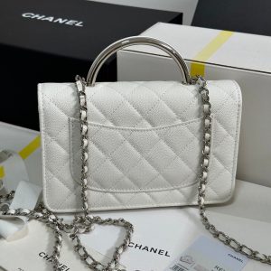 img_b885826e_20250328_i1743136037772_1953_0_8_jpg CC 25P Wallet Woc Handle 19cm White Leather Silver Hardware 243451
