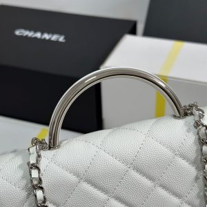 img_b885826e_20250328_i1743136037917_4323_0_2_jpg CC 25P Wallet Woc Handle 19cm White Leather Silver Hardware 243451