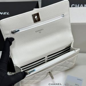 img_b885826e_20250328_i1743136038589_642_0_6_jpg CC 25P Wallet Woc Handle 19cm White Leather Silver Hardware 243451