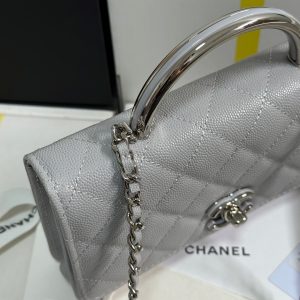 img_b885826e_20250328_i1743136154097_1061_0_3_jpg CC 25P Wallet Woc Handle 19cm Light Gray Leather Silver Hardware 243454