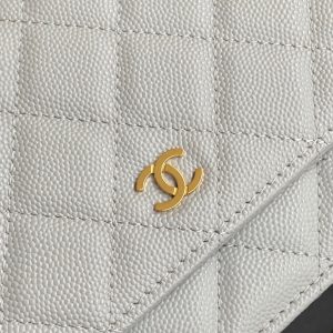 CC Wallet On Chain 20cm White Caviar Leather Gold Hardware 240157