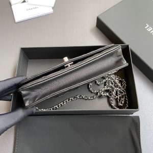 CC Wallet On Chain 20cm Black Lambskin Light Gold Hardware 240166