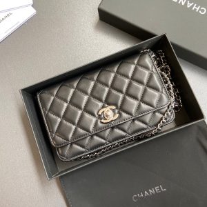 CC Wallet On Chain 20cm Black Lambskin Light Gold Hardware 240166