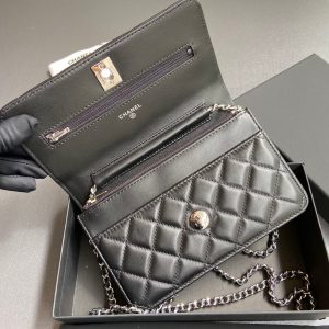 CC Wallet On Chain 20cm Black Lambskin Light Gold Hardware 240166