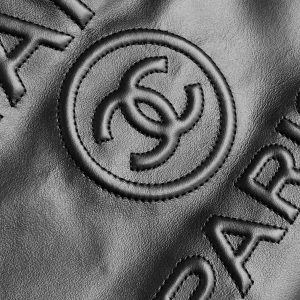 CC MEDIUM DEAUVILLE TOTE BAG 33CM BLACK CALFSKIN GHW