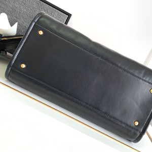 CC LARGE DEAUVILLE TOTE BAG 38CM BLACK CALFSKIN GHW