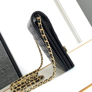 CC MINI 18 BAG IN BLACK CALFSKIN WITH GOLD HARDWARE