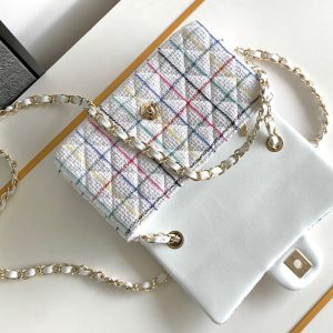 CC MEDIUM 25 FLAP BAG IN WHITE WOOL TWEED