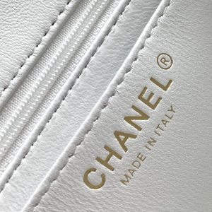 CC MEDIUM 25 FLAP BAG IN WHITE WOOL TWEED