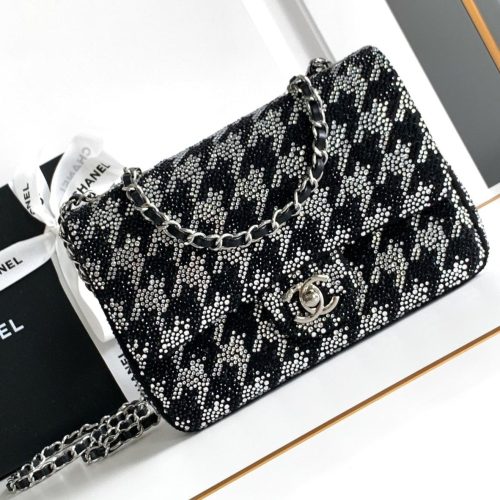 CC 21 EVENING BAG IN BLACK MIX SILVER CALFSKIN