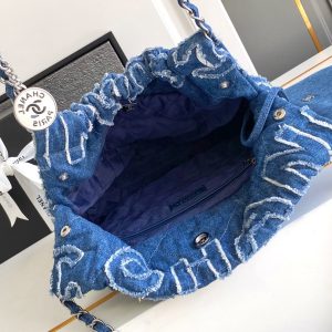 CC MEDIUM 42 BAG IN NAVY BLUE DENIM