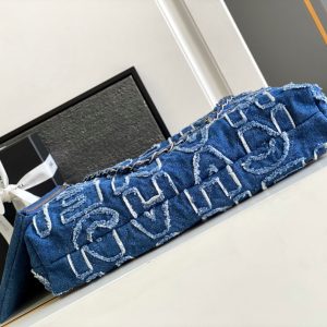 CC MEDIUM 37 BAG IN NAVY BLUE DENIM