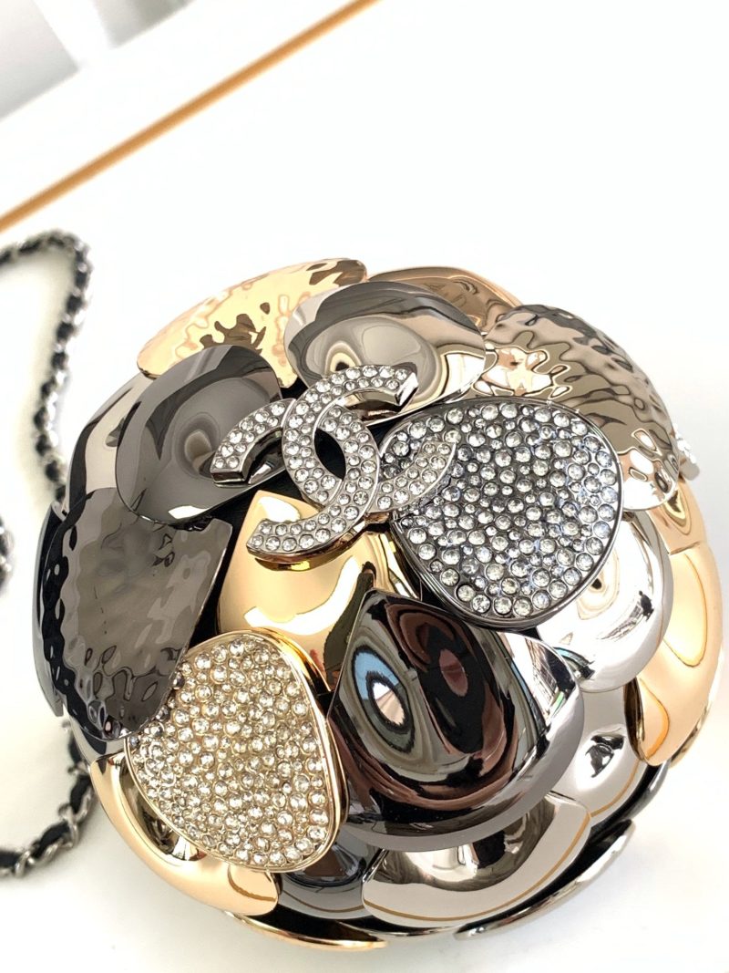 img_d0c94e6f_20240623_i1719134568_185_1_jpg EVENING BAG 9 GOLD SILVER RUTHENIUM METAL WITH CRYSTAL