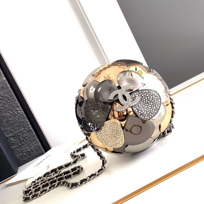 img_d0c94e6f_20240623_i1719134568_7811_0_jpg EVENING BAG 9 GOLD SILVER RUTHENIUM METAL WITH CRYSTAL