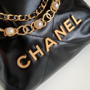 24a cc 22 hobo bag 20cm black lambskin pearl gold hardware