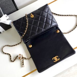CC MINI 22 HANDBAG IN BLACK CALFSKIN GOLD HARDWARE