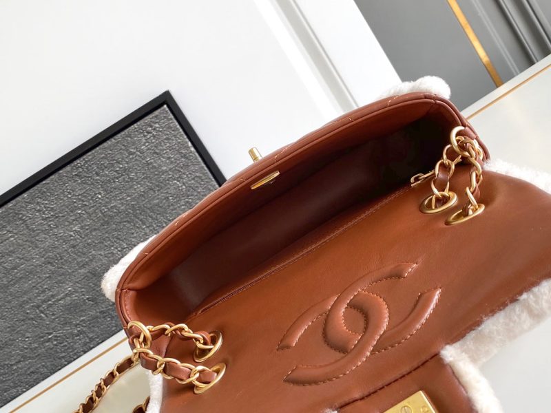 Flap Bag Small 23cm White Brown Sherling Lambskin Gold Hardware