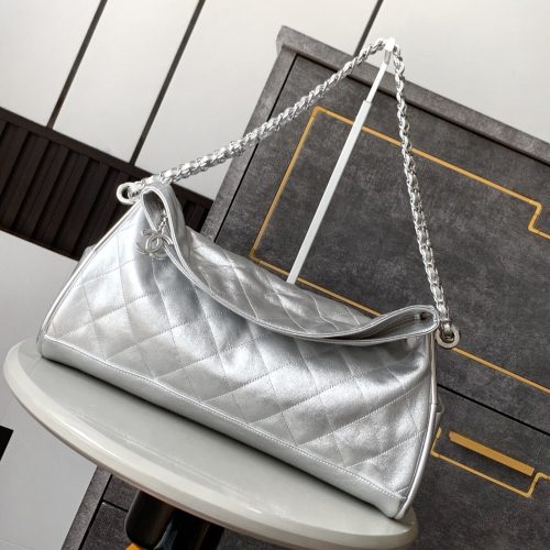 CC Vintage Hobo Bag 40cm Silver Metalic Lambskin Silver Hardware