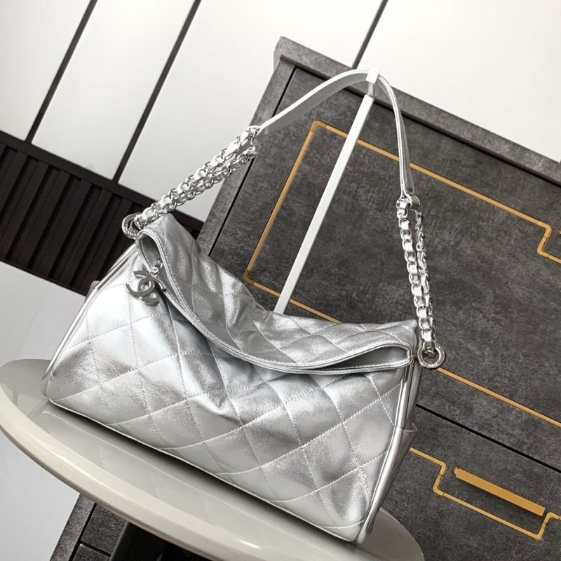 img_d0c94e6f_20241016_i1729083021_5194_2_jpg CC Vintage Hobo Bag 30cm Silver Metalic Lambskin Silver Hardware