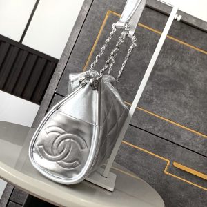 img_d0c94e6f_20241016_i1729083021_8947_8_jpg CC Vintage Hobo Bag 30cm Silver Metalic Lambskin Silver Hardware