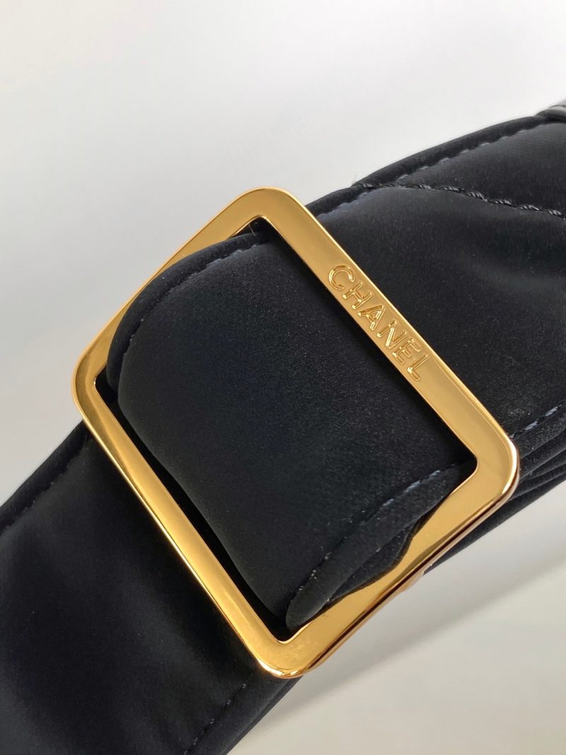 img_d0c94e6f_20241106_i1730890340_9486_7_jpg HOBO BAG 32 IN BLACK NYLON WITH GOLD METAL