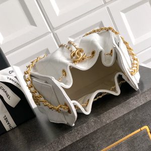 CC 25C Hobo Bags 20cm White Grained Calfskin