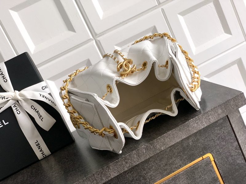 CC 25C Hobo Bags 20cm White Grained Calfskin